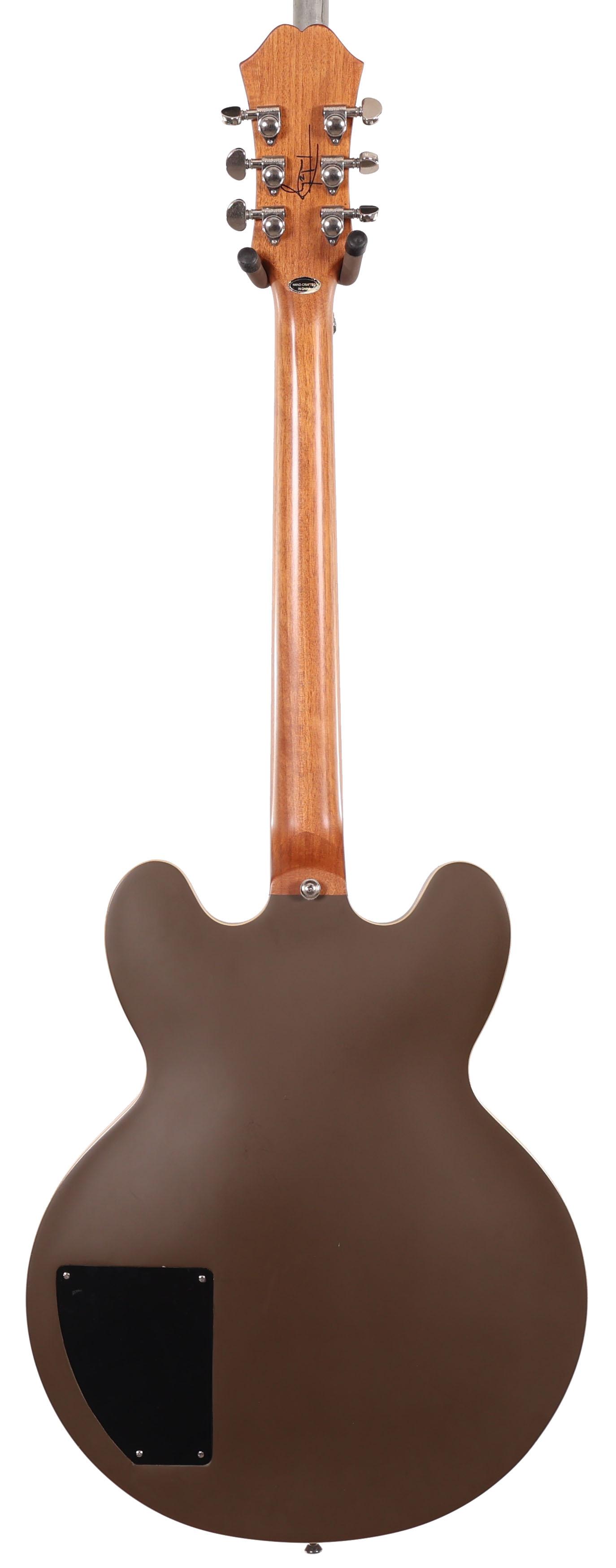 Second Hand Epiphone Tom Delonge Signature ES-333 - Andertons